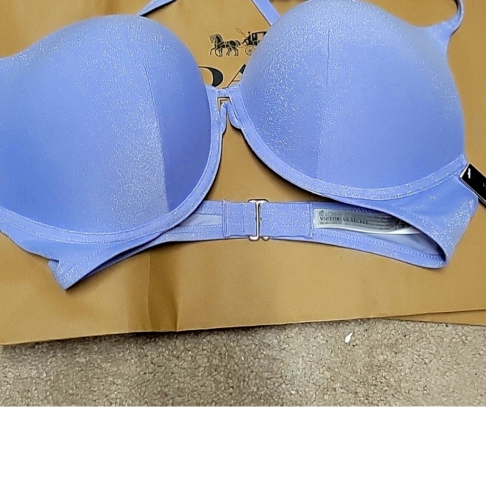 Nwt Bombshell Bikini Top
